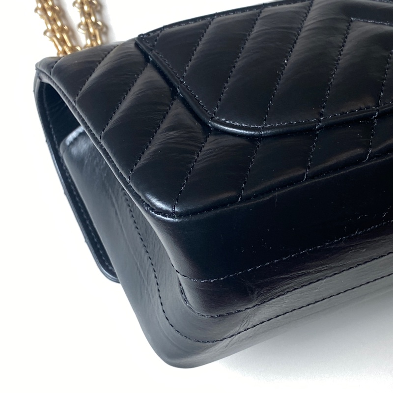 914intheair精品代購『限量品閒置』Chanel 香奈兒 經典黑金牛mini coco 2.55 口蓋包 大mini CF 20cm 山形紋-17