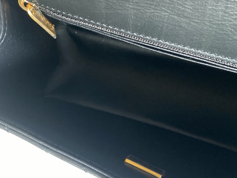 914intheair精品代購『限量品閒置』Chanel 香奈兒 經典黑金牛mini coco 2.55 口蓋包 大mini CF 20cm 山形紋-28