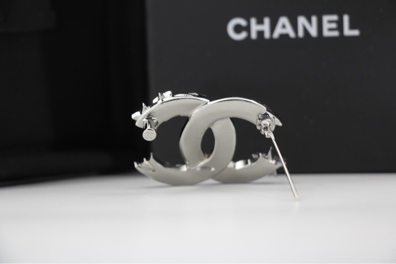 Chanel C21S 水鑽金屬銀色星星扭紋胸針-7