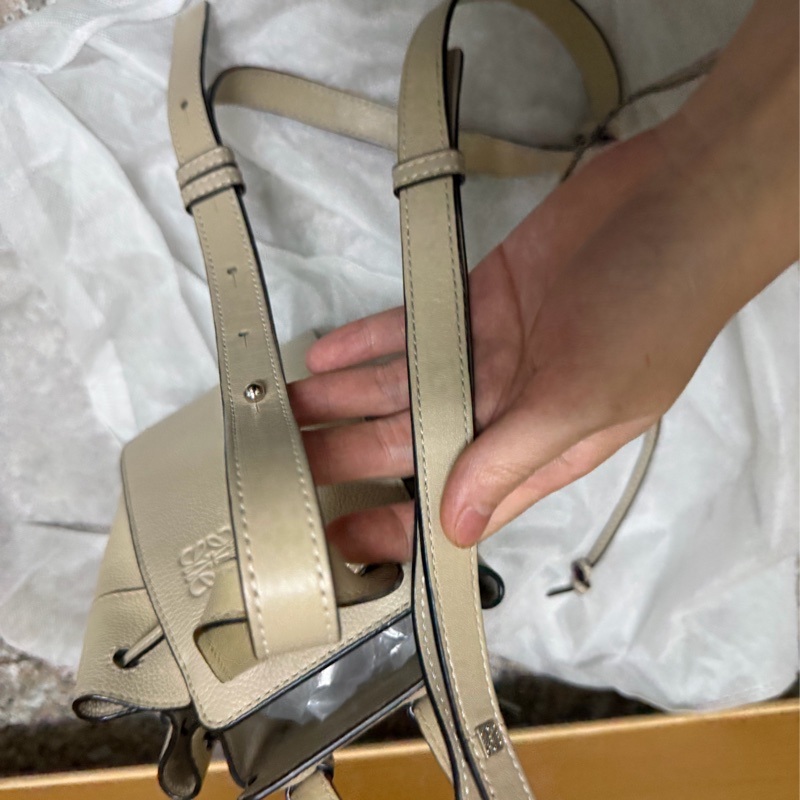 Loewe mini 吊床沙色-5