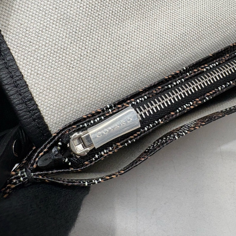 G_oyard Plumet信封包 #黑色 超級難買款♡ 這顆真的不分男女，背起來真的巨好看！-17