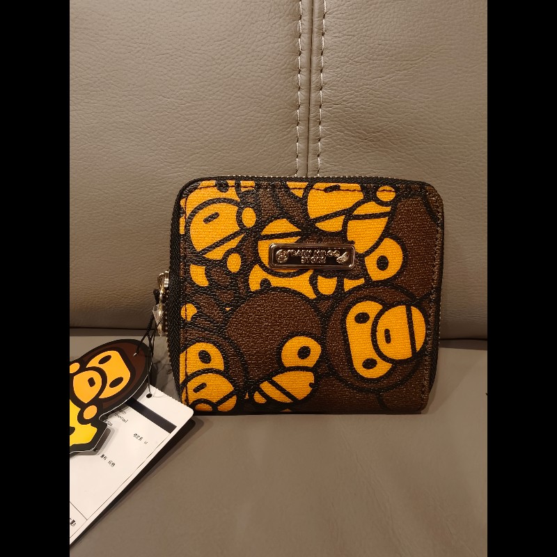 特價出清現貨在台，絕版bape milo拉鍊折疊小錢包，全新品-2