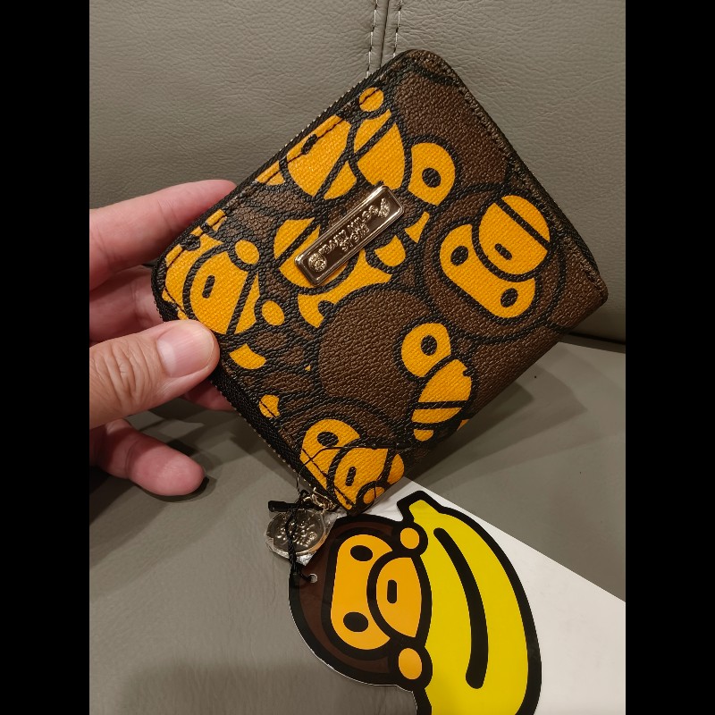 特價出清現貨在台，絕版bape milo拉鍊折疊小錢包，全新品-3