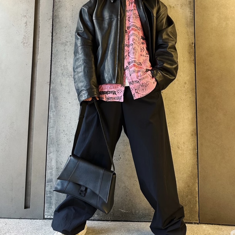 BALENCIAGA巴黎世家全黑downtown單肩斜挎沙漏包-20