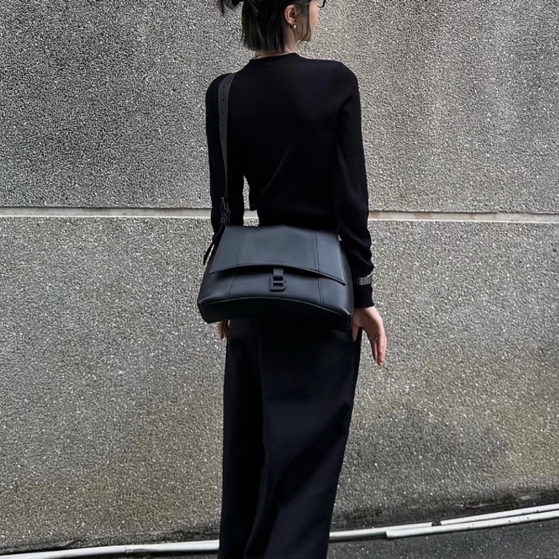 BALENCIAGA巴黎世家全黑downtown單肩斜挎沙漏包-27