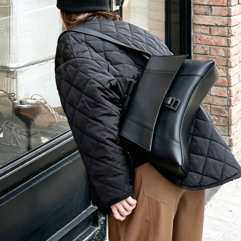 BALENCIAGA巴黎世家全黑downtown單肩斜挎沙漏包-41