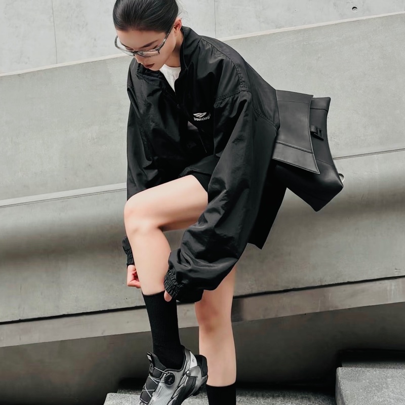 BALENCIAGA巴黎世家全黑downtown單肩斜挎沙漏包-42