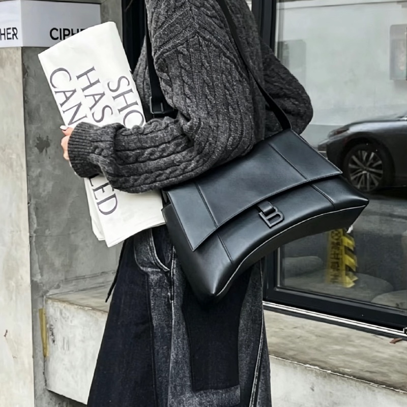 BALENCIAGA巴黎世家全黑downtown單肩斜挎沙漏包-45