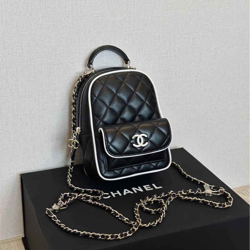 美神降臨✨99新🆕Chanel香奈兒25年新款黑白漫畫小書包單肩斜挎包-7