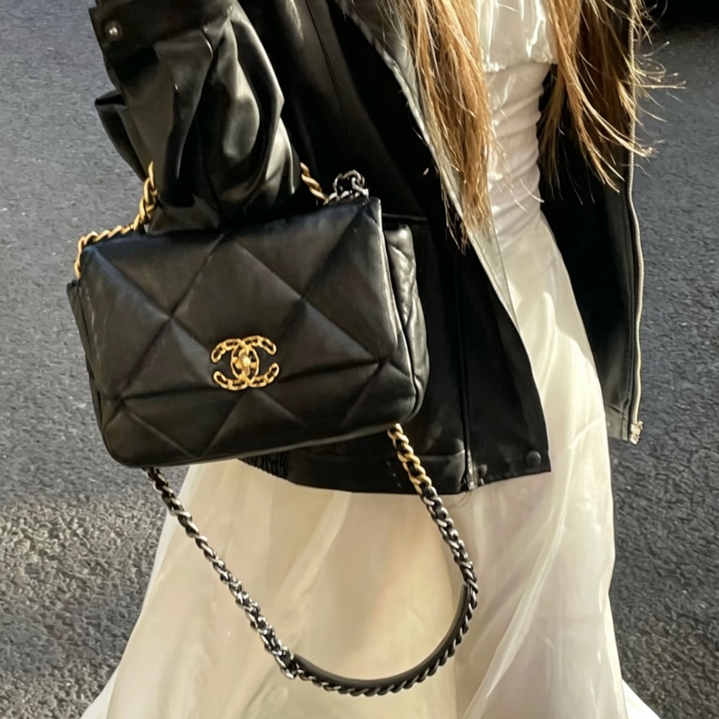 CHANEL香奈兒19Bag小號黑金配經典菱格紋肩背斜挎包-4