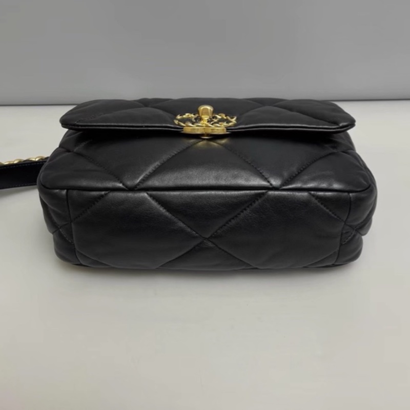 CHANEL香奈兒19Bag小號黑金配經典菱格紋肩背斜挎包-14