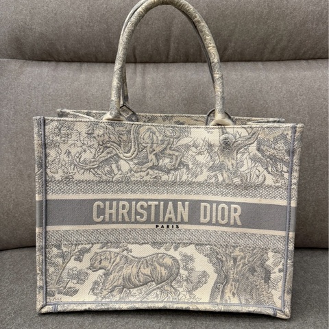 DIOR 中號刺繡tote