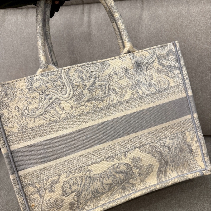DIOR 中號刺繡tote-2