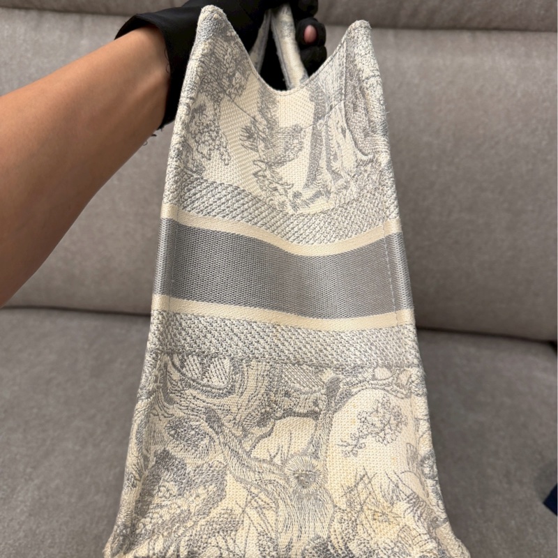 DIOR 中號刺繡tote-4