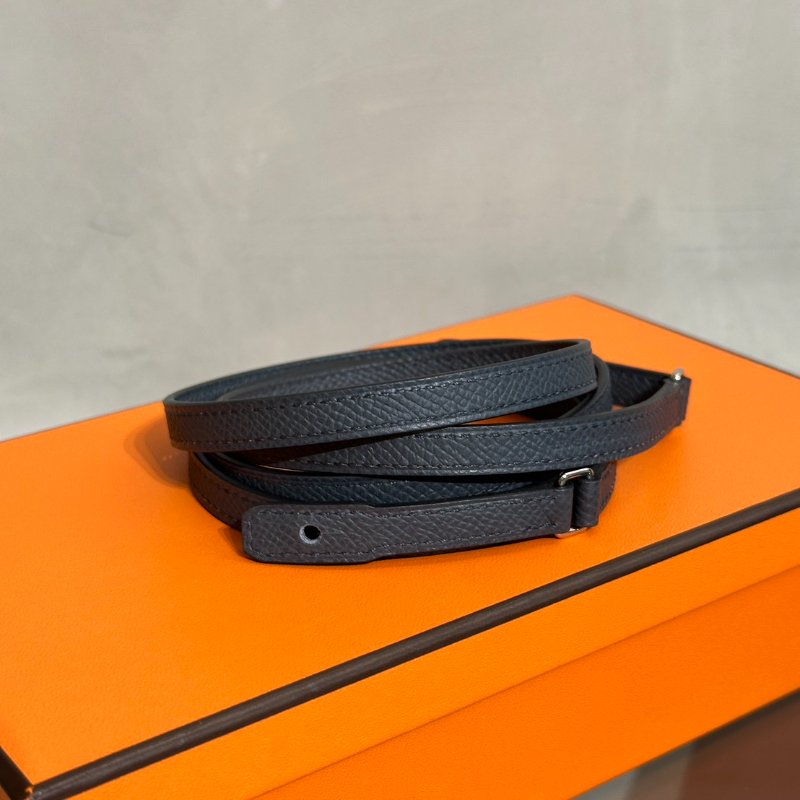 HERMES Constance to go - 霧霾灰琺瑯釦 W-8