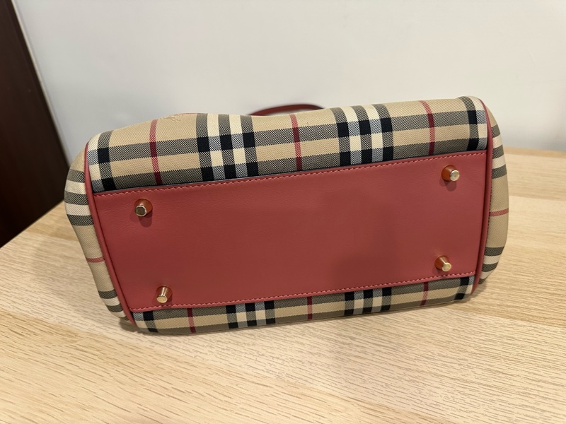 BURBERRY-經典格紋托特包-12