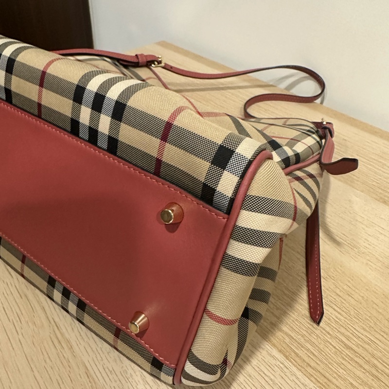 BURBERRY-經典格紋托特包-14