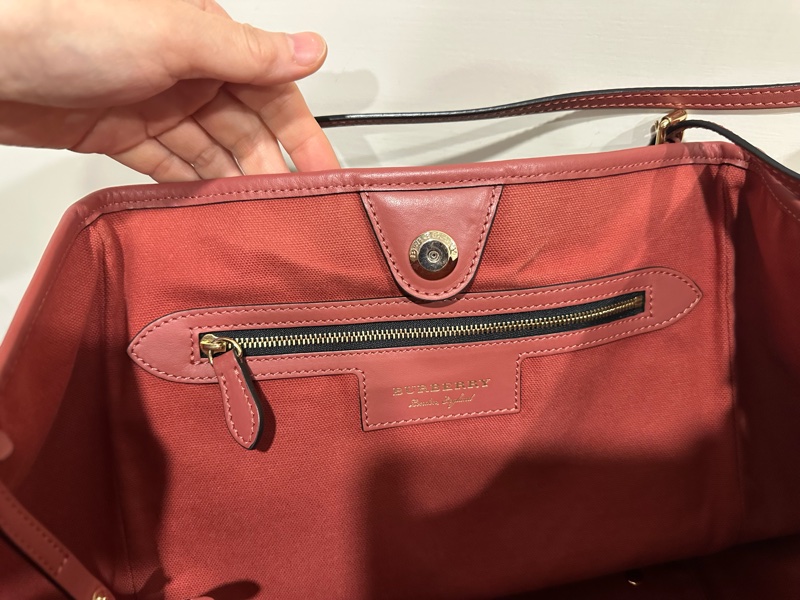 BURBERRY-經典格紋托特包-21
