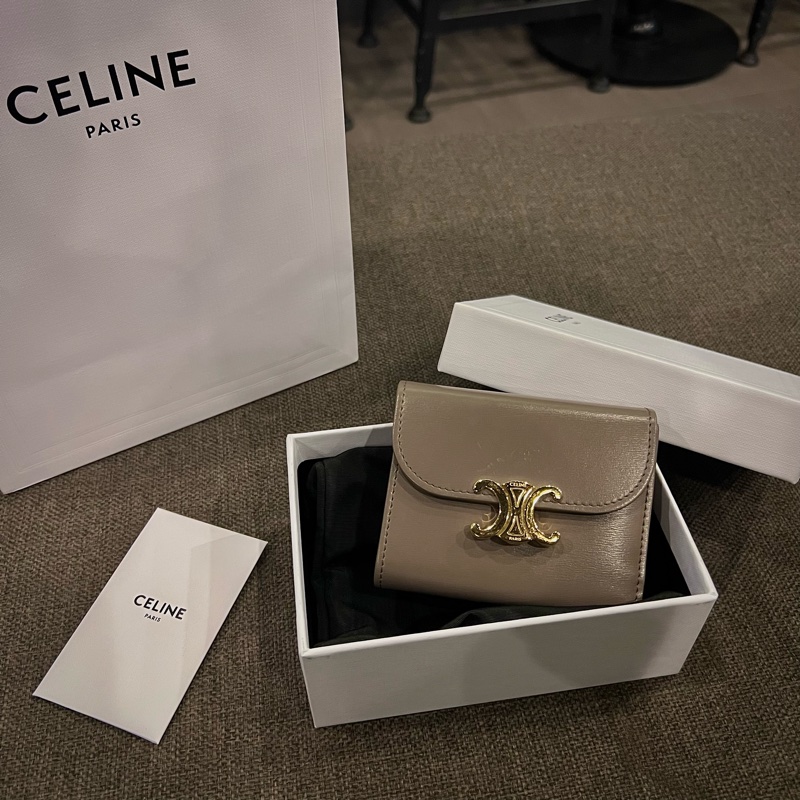📢二手 Celine Triomphe 經典凱旋門大象灰金釦三折短夾 正品-0