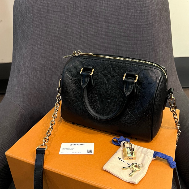 📢二手近新 Louis Vuitton LV Speedy 20黑色牛皮壓花波士頓包晶片款 正品-9