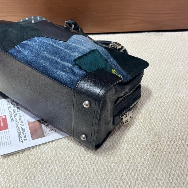 LOEWE /羅意威 CDG聯名amazona保齡球 牛仔拼布的設計 底長35cm左右-3