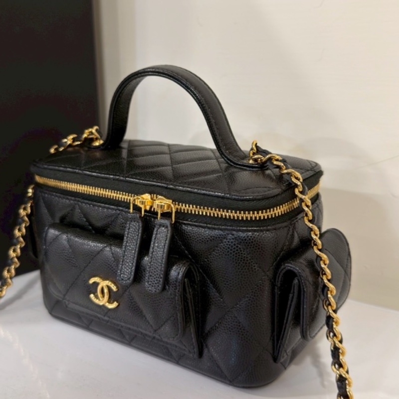 CHANEL香奈兒超限量荔枝牛皮黑金Cargo炸藥包🧯近全新包況特佳-12