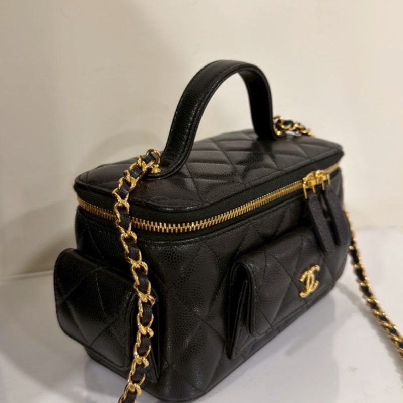 CHANEL香奈兒超限量荔枝牛皮黑金Cargo炸藥包🧯近全新包況特佳-13