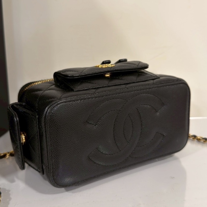 CHANEL香奈兒超限量荔枝牛皮黑金Cargo炸藥包🧯近全新包況特佳-14