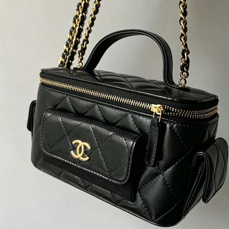 CHANEL香奈兒超限量荔枝牛皮黑金Cargo炸藥包🧯近全新包況特佳-33