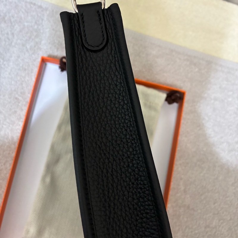 Hermes mini evelyne 16 黑色銀扣 K刻 黑白編織背帶-4