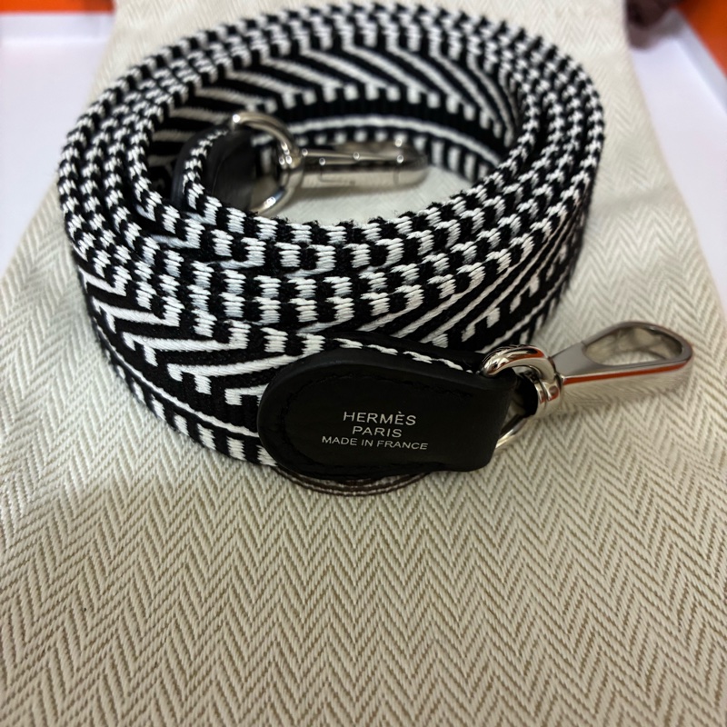 Hermes mini evelyne 16 黑色銀扣 K刻 黑白編織背帶-8