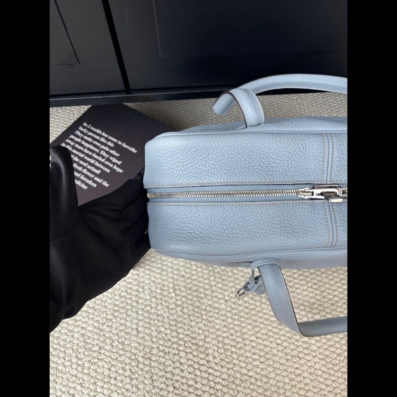 Hermes Victoria 35
亞麻藍-1
