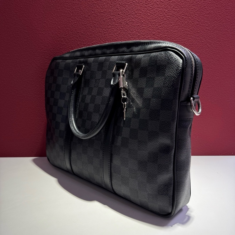路易威登/Louis Vuitton Voyaga 經典棋盤格 黑色公文包 手提包 無肩帶  尺寸：36*6*27 cm 。-2