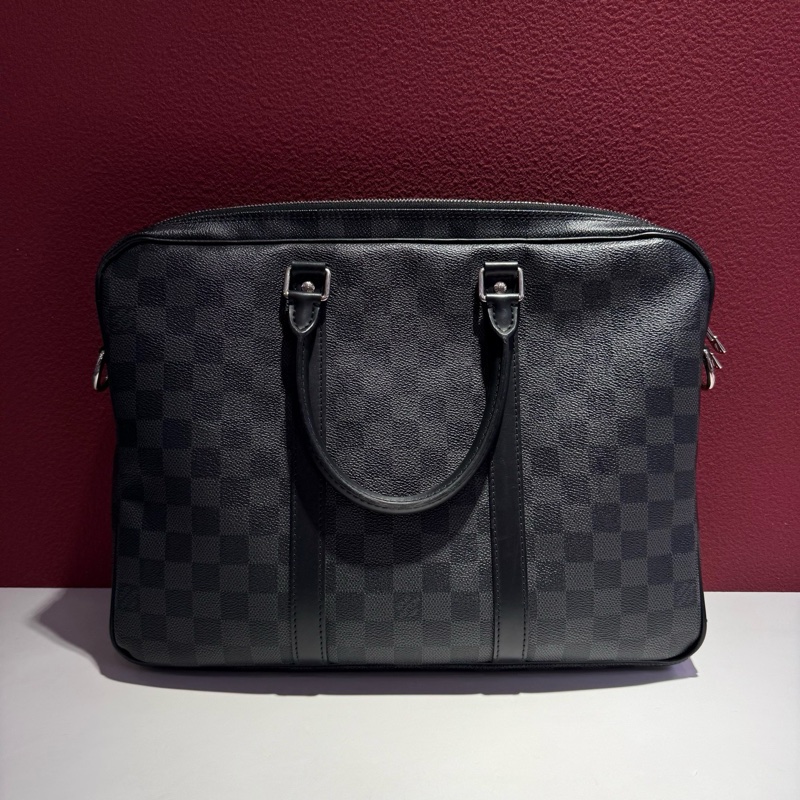 路易威登/Louis Vuitton Voyaga 經典棋盤格 黑色公文包 手提包 無肩帶  尺寸：36*6*27 cm 。-3