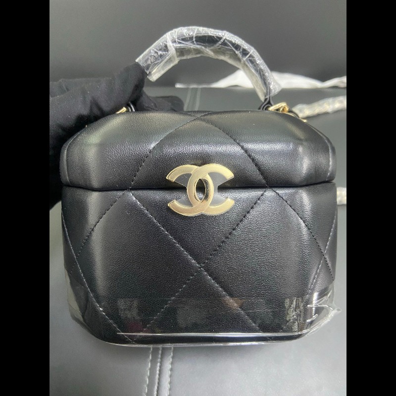 Chanel 21 limited edition 
限定黑色八角月光寶盒-11