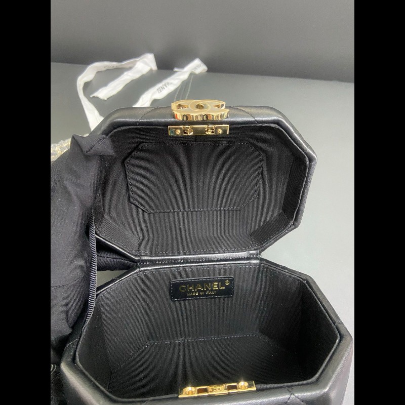 Chanel 21 limited edition 
限定黑色八角月光寶盒-13