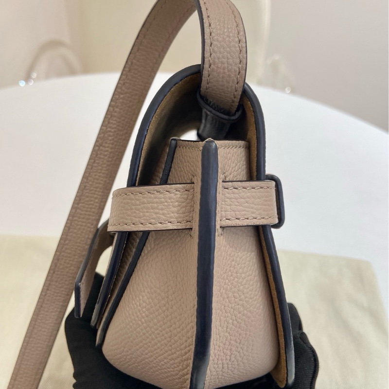 LOEWE羅意威 Gate mini蝴蝶結牛皮燕麥色馬鞍包  2021 尺寸：21*9.5*12.5 附件：塵袋。-3