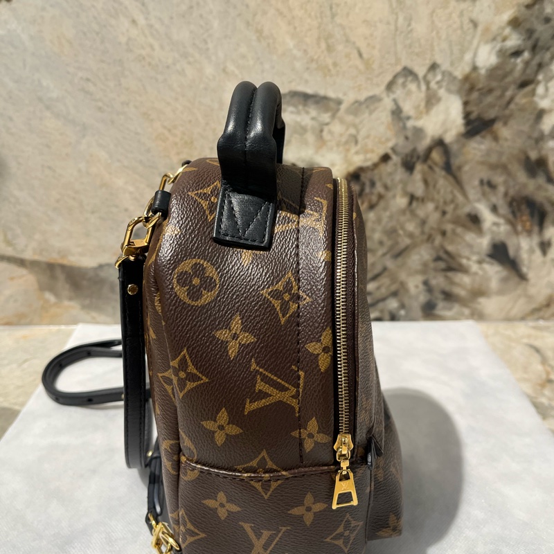 Louis Vuitton(M)小書包 小後背-1