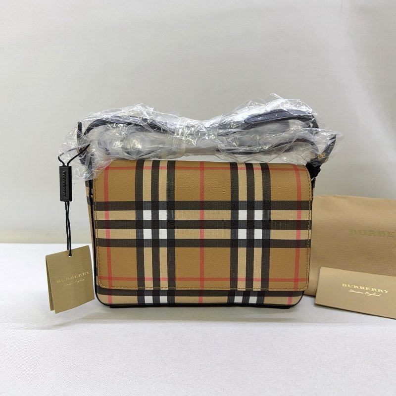 BURBERRY 經典Vintage格紋翻蓋肩背包-0
