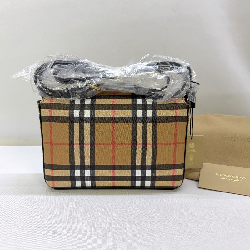 BURBERRY 經典Vintage格紋翻蓋肩背包-1