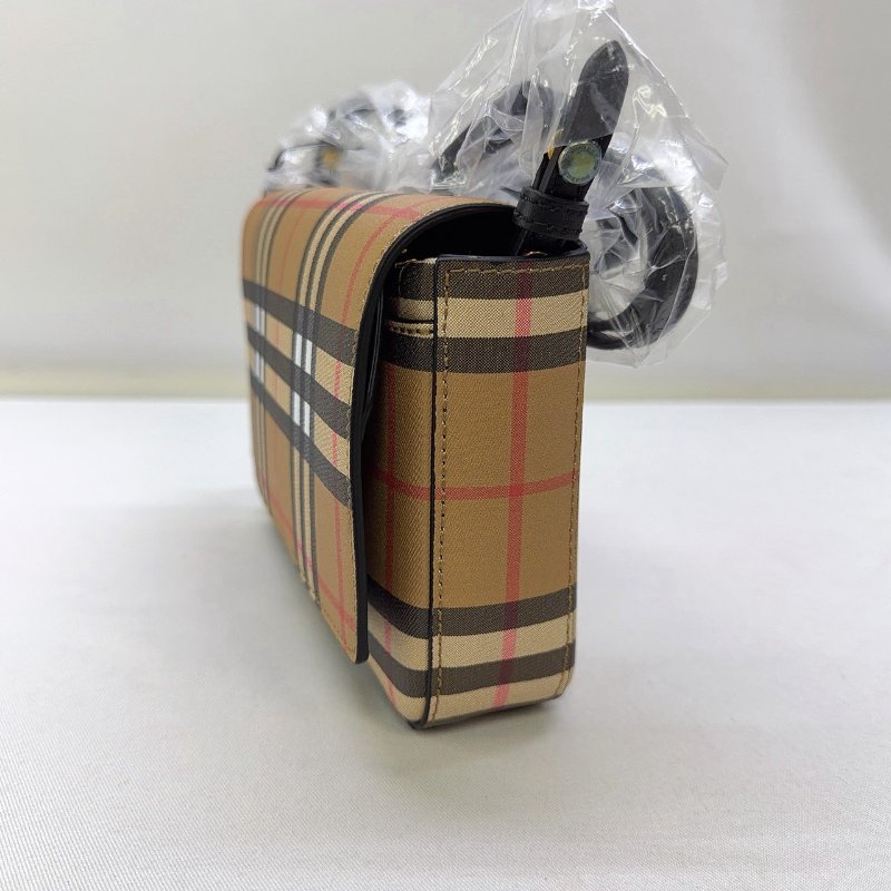 BURBERRY 經典Vintage格紋翻蓋肩背包-2