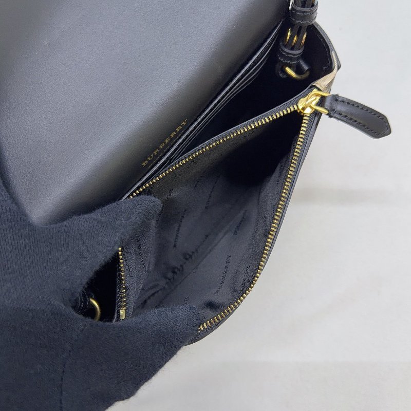 BURBERRY 經典Vintage格紋翻蓋肩背包-6