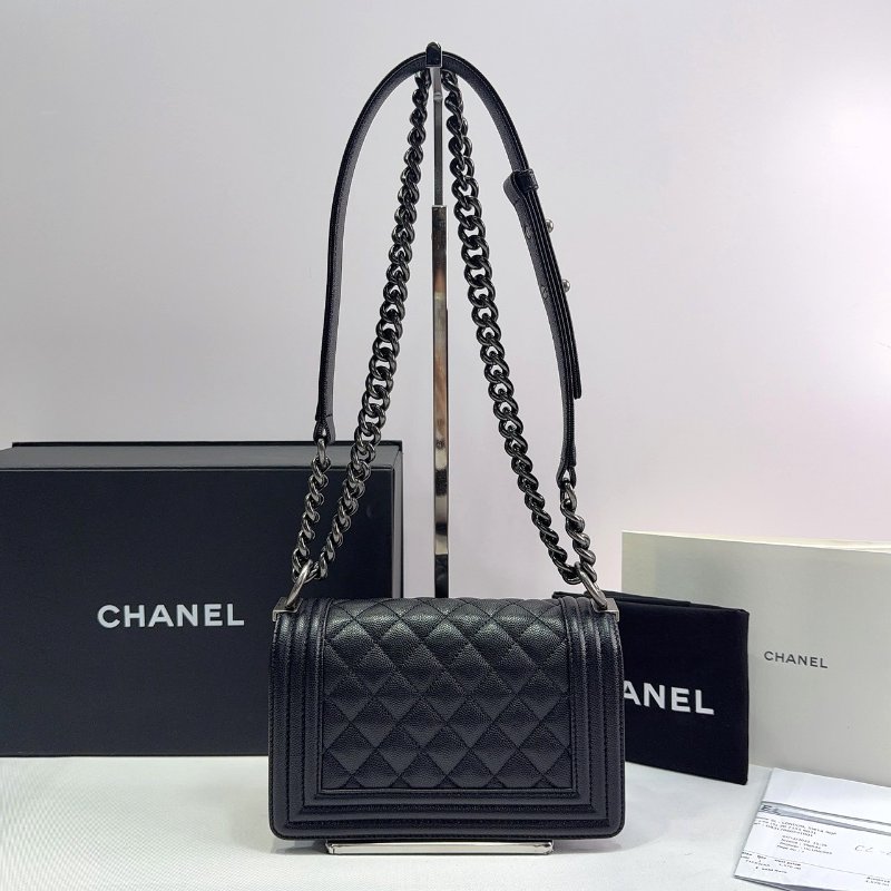 CHANEL 黑銀荔枝牛BOY 20-1