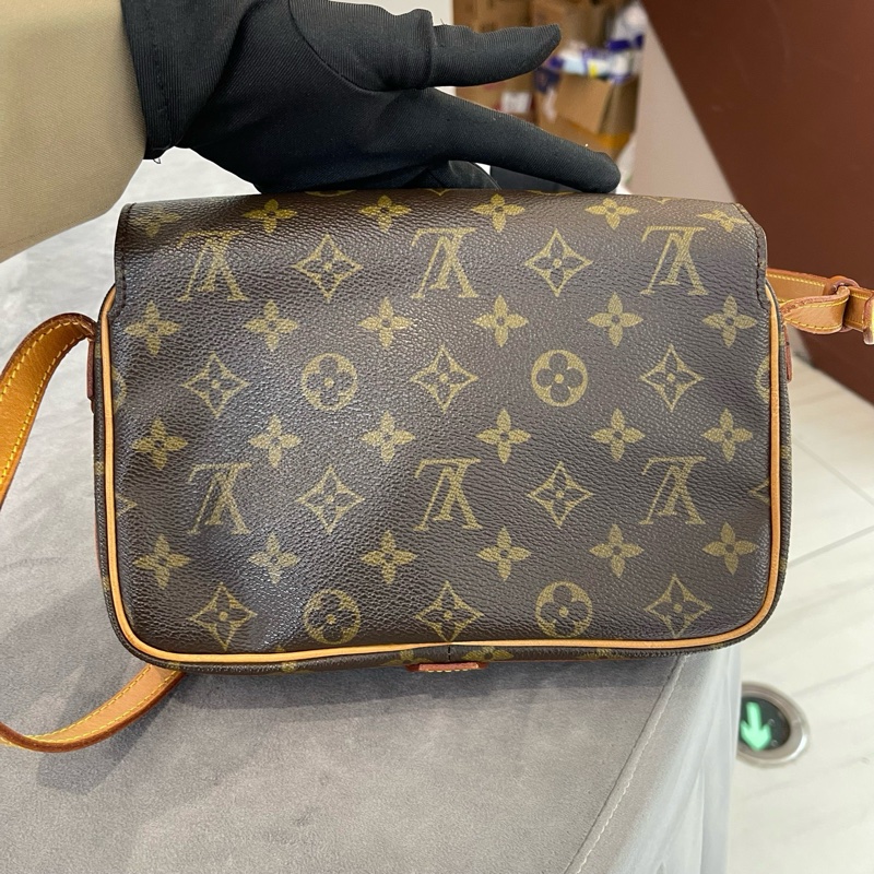 Lv中古開口笑斜挎包97新公價1w➕男女同款-2