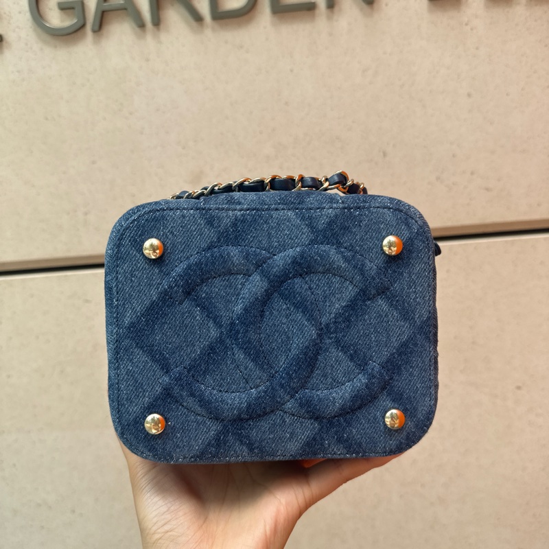 Chanel/香奈兒新款單寧牛仔盒子化妝包手提單肩斜挎鏈條包自帶鏡子-4