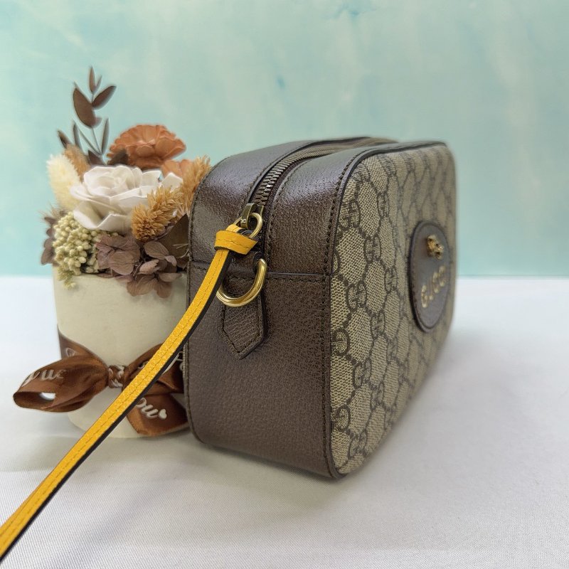 GUCCI Neo Vintage GG Supreme虎頭相機包-3