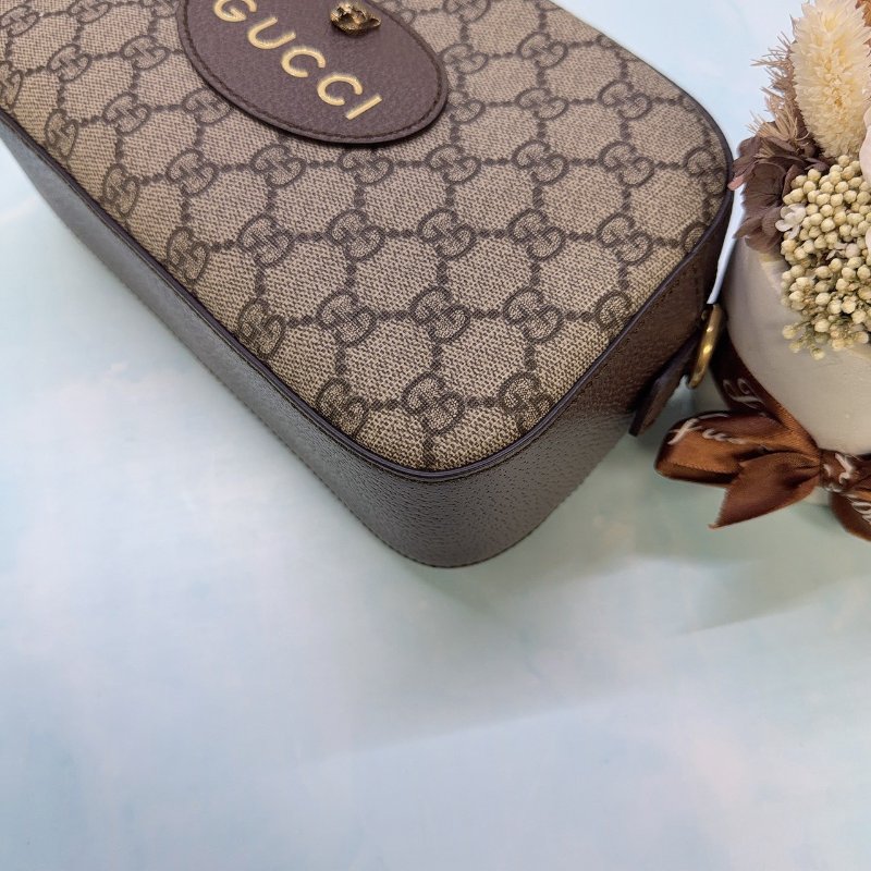 GUCCI Neo Vintage GG Supreme虎頭相機包-6