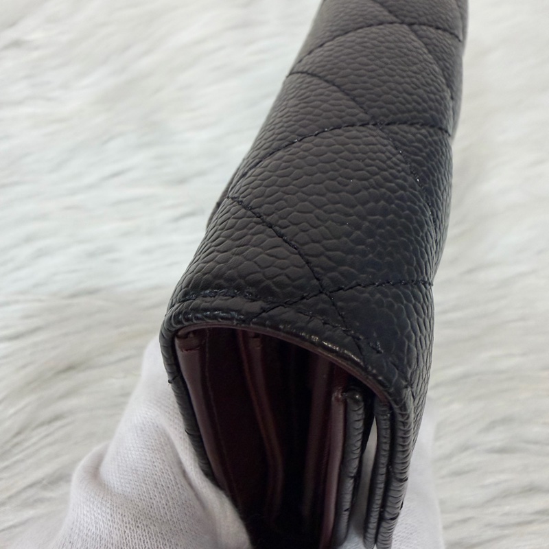 CHANEL A31506 黑 荔枝皮 金釦 零錢 COCO 發財 長夾 皮夾-12
