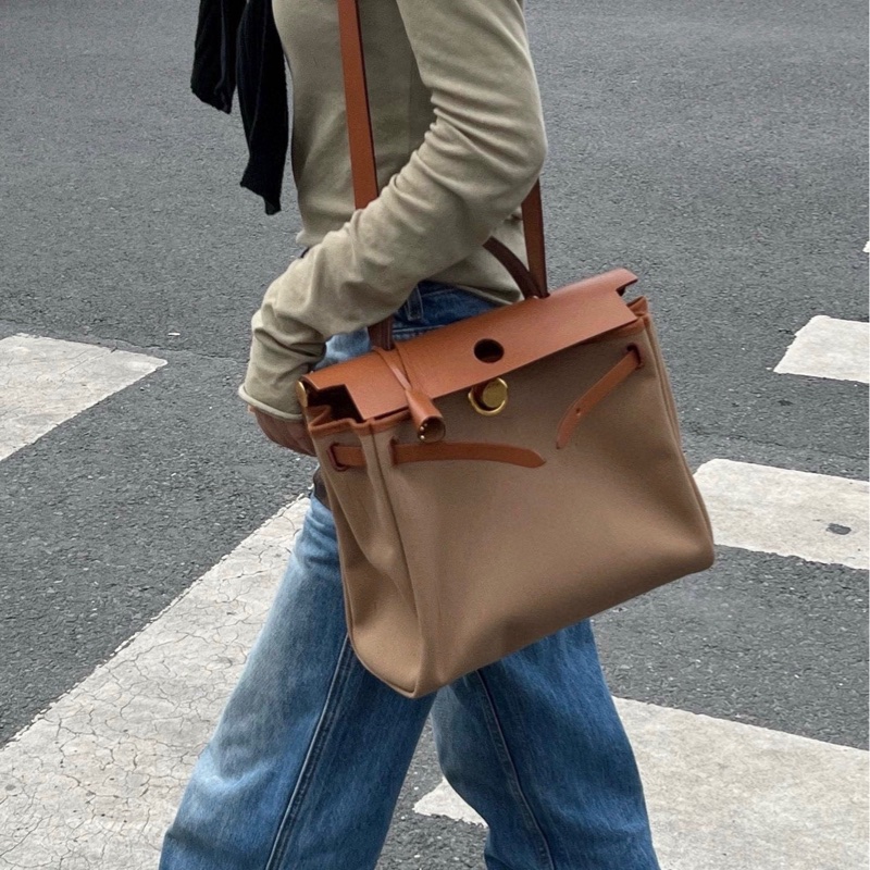 Hermes 愛馬仕herbag31 焦糖拼奶咖色🧋u刻金扣帆布-7