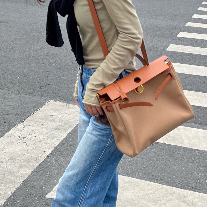 Hermes 愛馬仕herbag31 焦糖拼奶咖色🧋u刻金扣帆布-8